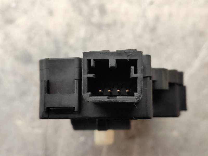 Recambio de motor apertura trampillas climatizador para audi a4 ber. (b8) 2.0 16v tdi referencia OEM IAM K9749005  