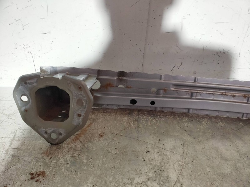 Recambio de refuerzo paragolpes delantero para subaru xv executive referencia OEM IAM   