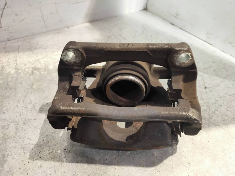 Recambio de pinza freno delantera derecha para mercedes citan (w415) combi 109 cdi lang (a2) (415703) referencia OEM IAM   