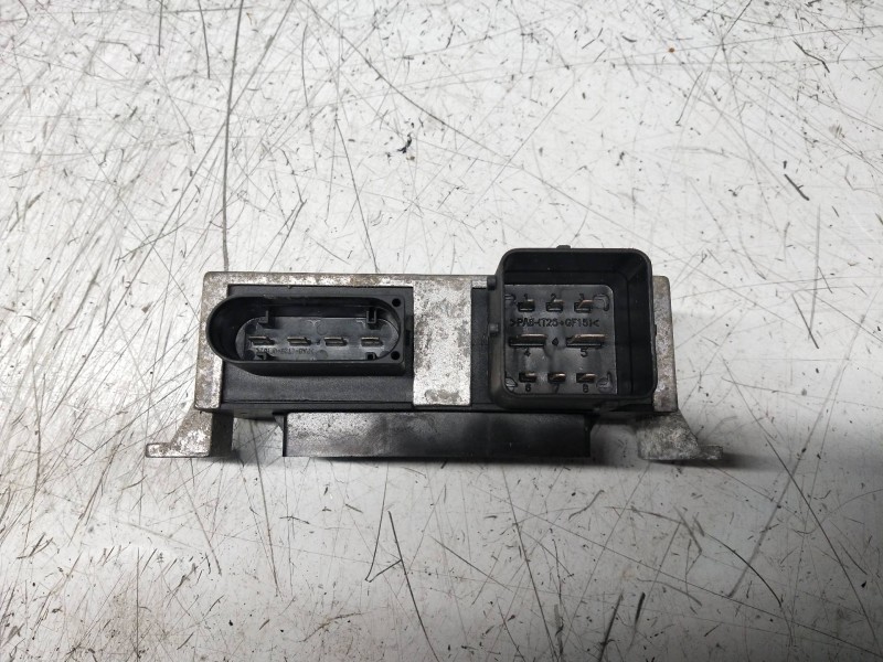 Recambio de caja precalentamiento para mercedes citan (w415) combi 109 cdi lang (a2) (415703) referencia OEM IAM 271206395R  