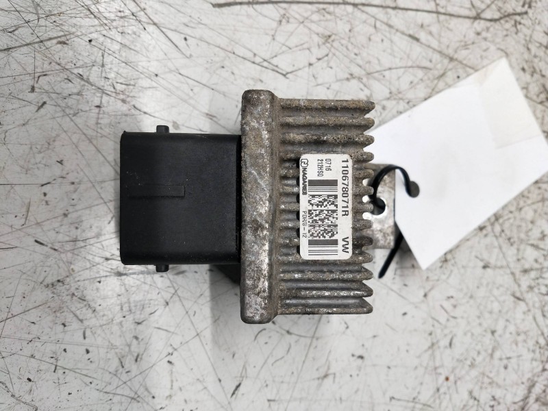 Recambio de rele para mercedes citan (w415) combi 109 cdi lang (a2) (415703) referencia OEM IAM 110678071R  