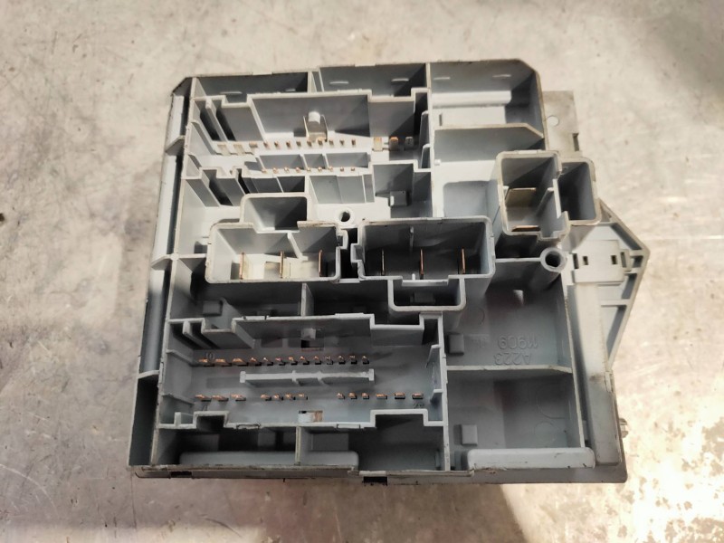 Recambio de caja reles / fusibles para fiat ducato caja cerrada 35 (06.2006 =>) l1h1 160 multijet power referencia OEM IAM 13499