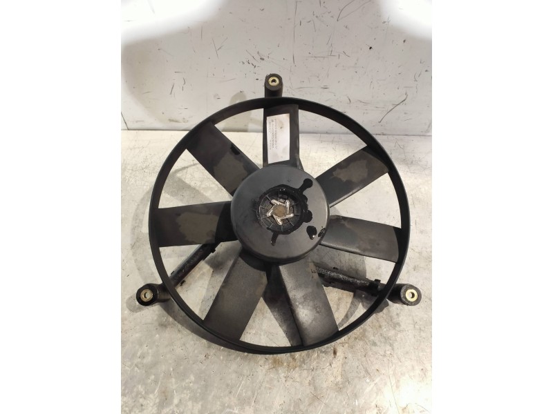 Recambio de electroventilador para volkswagen polo berlina (6n2) conceptline referencia OEM IAM 0130107283  