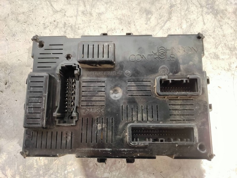 Recambio de modulo electronico para renault clio iii authentique referencia OEM IAM 8201054128 21669390 00426869 BCML2CR 2008306