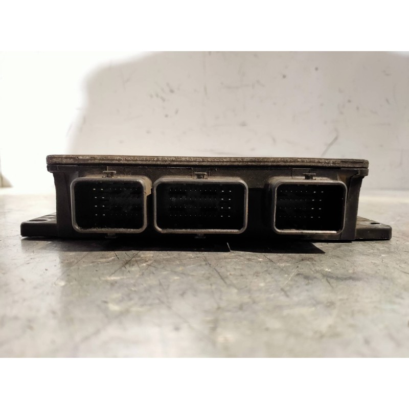 Recambio de centralita motor uce para renault megane ii berlina 5p authentique referencia OEM IAM R0410B024C 8200334419 82004143