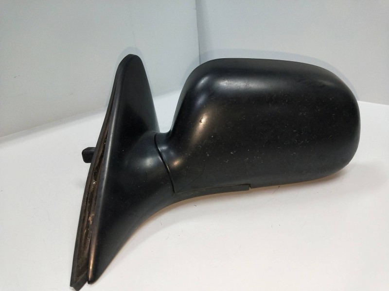 Recambio de retrovisor izquierdo para toyota corolla 1.8 referencia OEM IAM   MANUAL