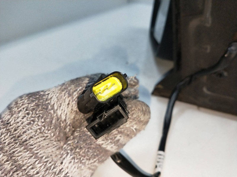 Recambio de retrovisor derecho para volkswagen fox (5z1) básico referencia OEM IAM   ELECTRICO