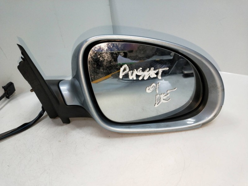 Recambio de retrovisor derecho para volkswagen passat berlina (3b3) referencia OEM IAM   ELECTRICO