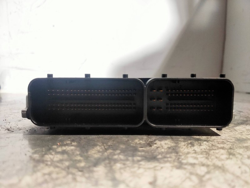 Recambio de centralita motor uce para bmw x3 (e83) 2.0d referencia OEM IAM 0281011564 1039S11731 DDE7800129 