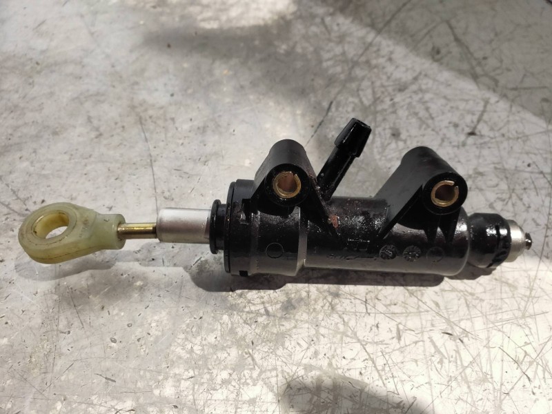 Recambio de bomba embrague para bmw x3 (e83) 2.0d referencia OEM IAM 21526758822  