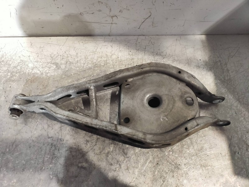 Recambio de brazo suspension superior trasero izquierdo para bmw x3 (e83) 2.0d referencia OEM IAM   