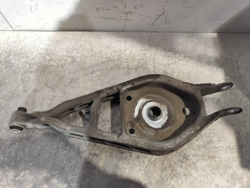 Recambio de brazo suspension superior trasero izquierdo para bmw x3 (e83) 2.0d referencia OEM IAM   