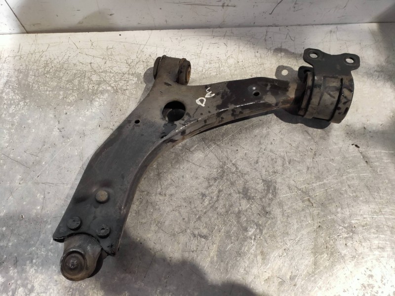 Recambio de brazo suspension inferior delantero derecho para volvo v50 familiar 1.6 d kinetic referencia OEM IAM   