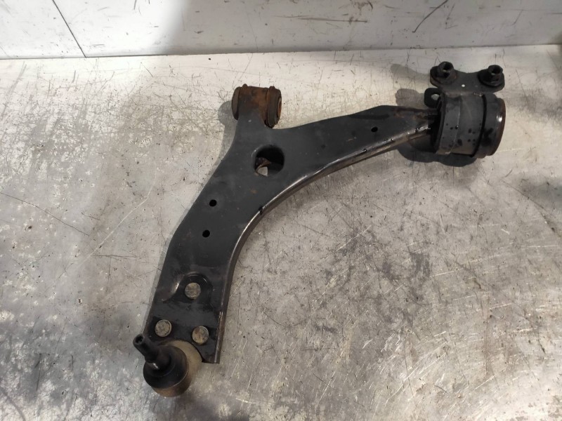 Recambio de brazo suspension inferior delantero izquierdo para volvo v50 familiar 1.6 d kinetic referencia OEM IAM   