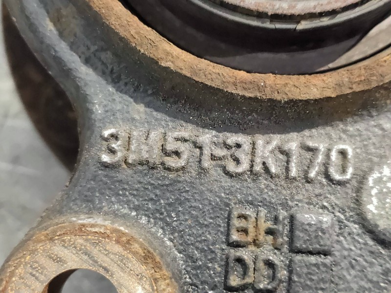 Recambio de mangueta delantera derecha para volvo v50 familiar 1.6 d kinetic referencia OEM IAM 3M513K170  