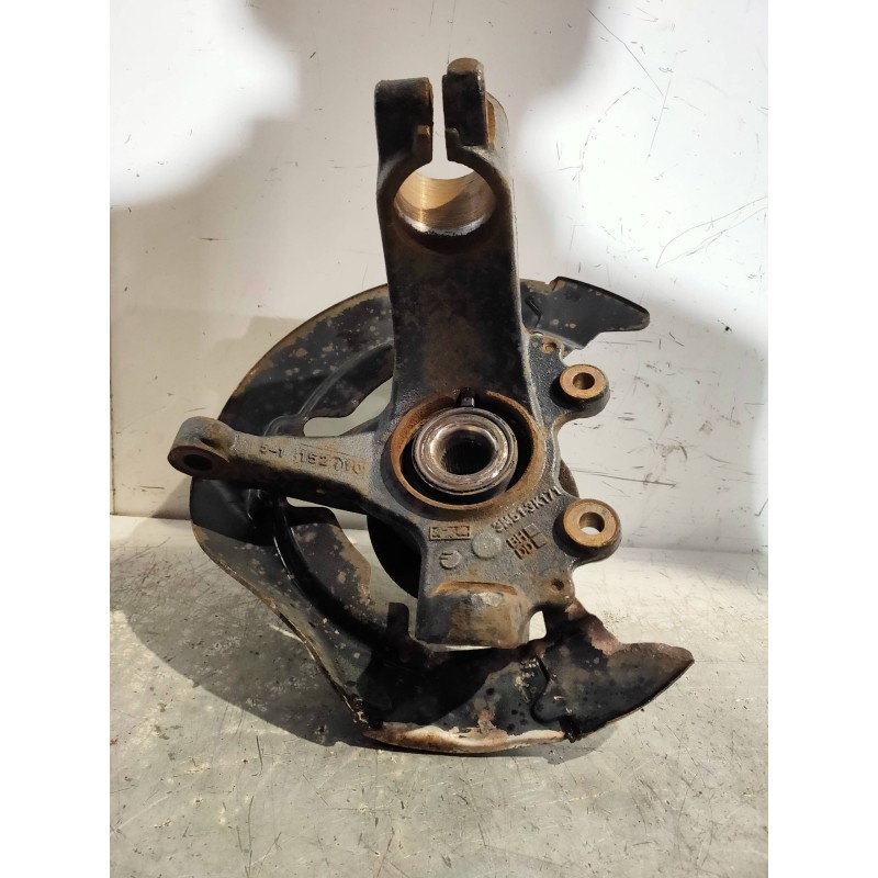 Recambio de mangueta delantera izquierda para volvo v50 familiar 1.6 d kinetic referencia OEM IAM 3M513K171  