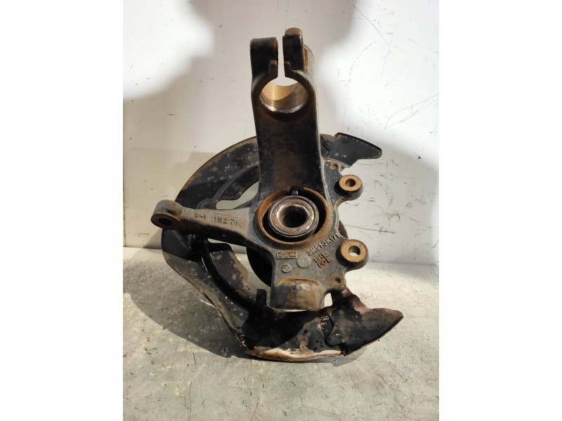 Recambio de mangueta delantera izquierda para volvo v50 familiar 1.6 d kinetic referencia OEM IAM 3M513K171  