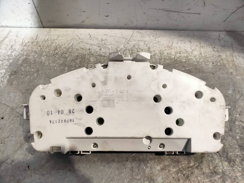 Recambio de cuadro instrumentos para volvo v50 familiar 1.6 d kinetic referencia OEM IAM 69199420T 31296228 0471245 