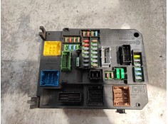 Recambio de caja reles / fusibles para citroen ds5 design referencia OEM IAM 9806687980 BSIQ0401 