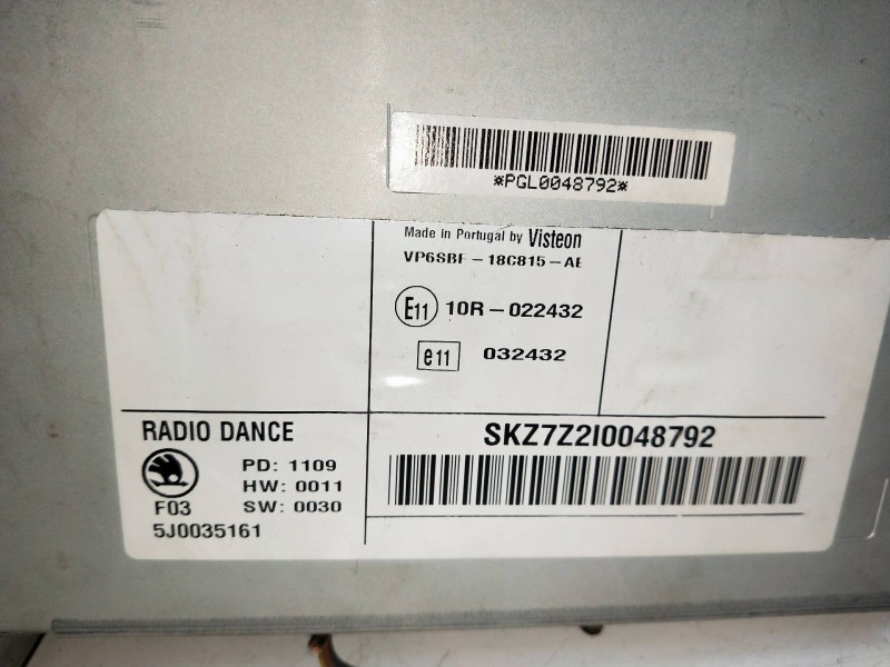 Recambio de sistema audio / radio cd para skoda praktik 1.4 tdi referencia OEM IAM 5J0035161  