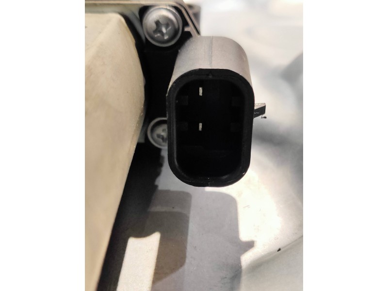Recambio de elevalunas trasero derecho para lancia musa (184) platino referencia OEM IAM 00518084390 50046603 68826 