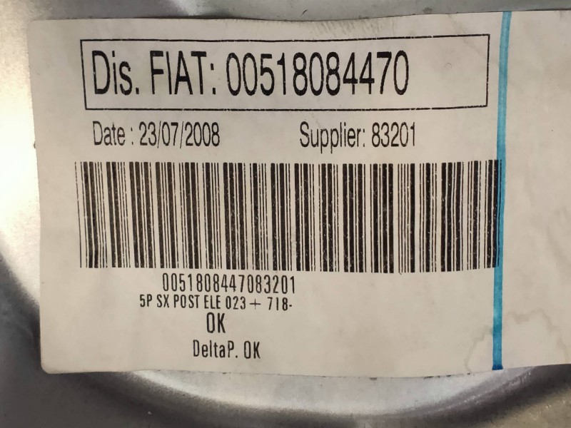 Recambio de elevalunas trasero izquierdo para lancia musa (184) platino referencia OEM IAM 00518084470 50045603 68827 
