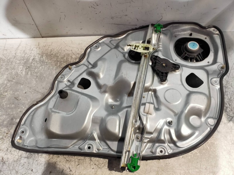 Recambio de elevalunas trasero izquierdo para lancia musa (184) platino referencia OEM IAM 00518084470 50045603 68827 