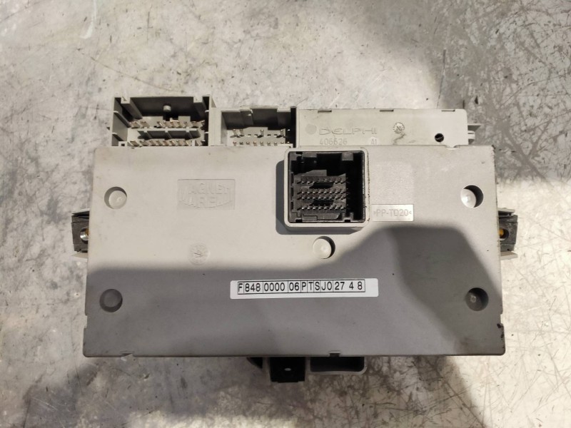 Recambio de caja reles / fusibles para lancia musa (184) platino referencia OEM IAM 406626  