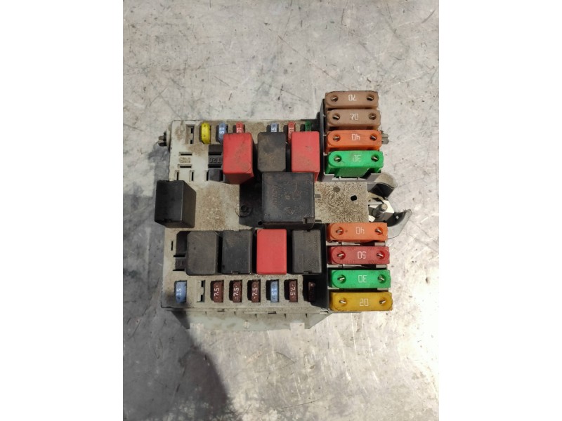 Recambio de caja reles / fusibles para lancia musa (184) platino referencia OEM IAM 51799614  