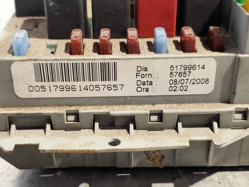 Recambio de caja reles / fusibles para lancia musa (184) platino referencia OEM IAM 51799614  