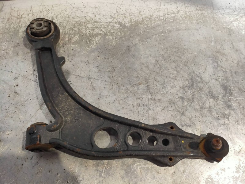 Recambio de brazo suspension inferior delantero izquierdo para lancia musa (184) platino referencia OEM IAM   