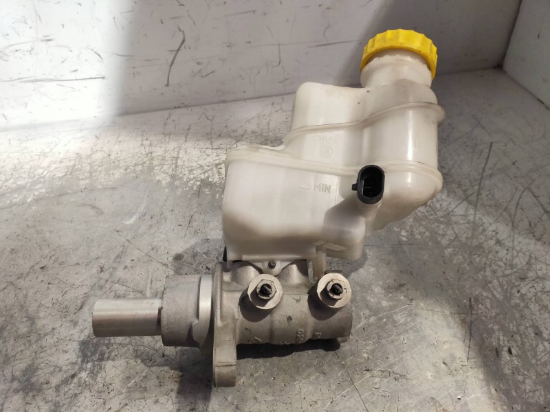 Recambio de bomba freno para lancia musa (184) platino referencia OEM IAM 0204Y24147  BOSCH