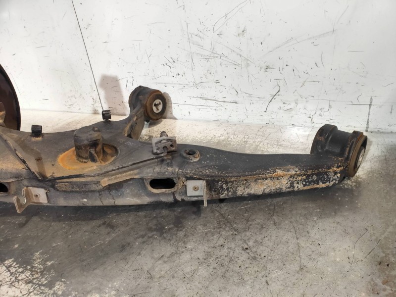 Recambio de mangueta trasera izquierda para volkswagen t6 transporter furgón largo ta referencia OEM IAM 7E0501413A  7E0501071