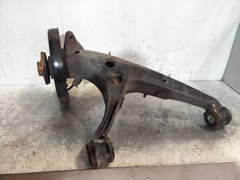 Recambio de mangueta trasera izquierda para volkswagen t6 transporter furgón largo ta referencia OEM IAM 7E0501413A  7E0501071