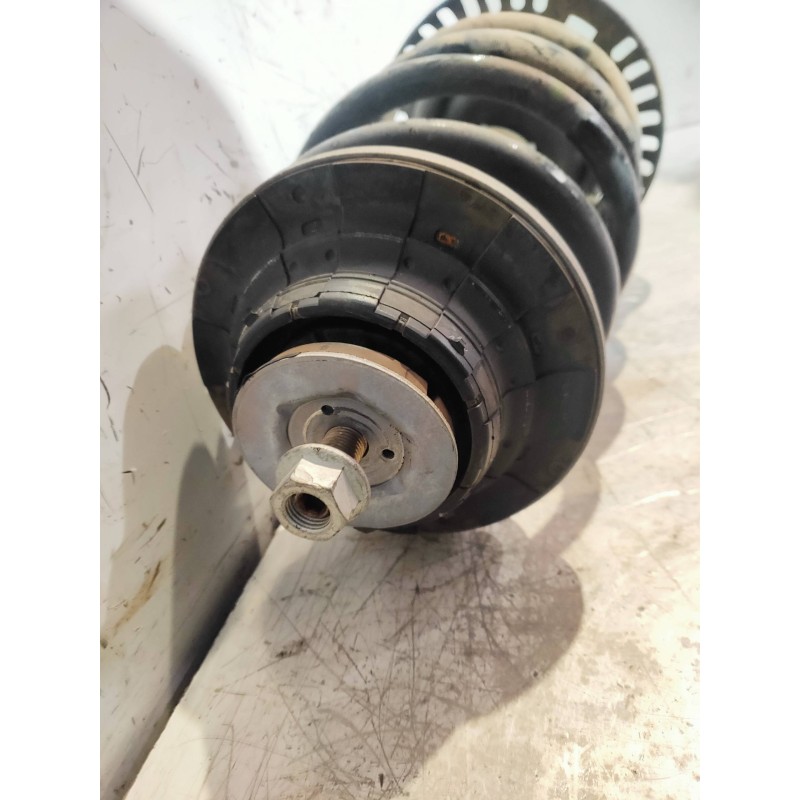 Recambio de amortiguador delantero derecho para volkswagen t6 transporter furgón largo ta referencia OEM IAM   7E0413031D