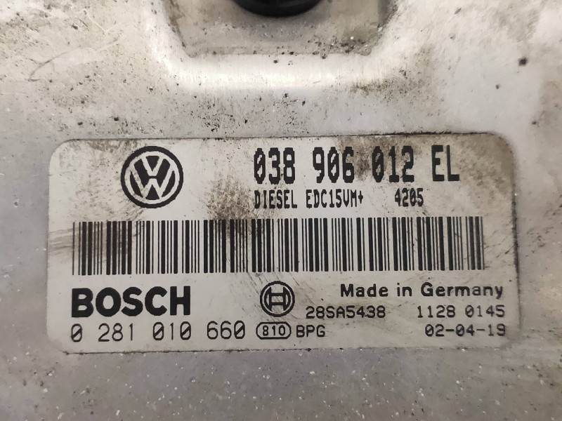 Recambio de centralita motor uce para volkswagen polo (9n1) conceptline referencia OEM IAM 0281010660 038906012EL 28SA5438 BOSCH