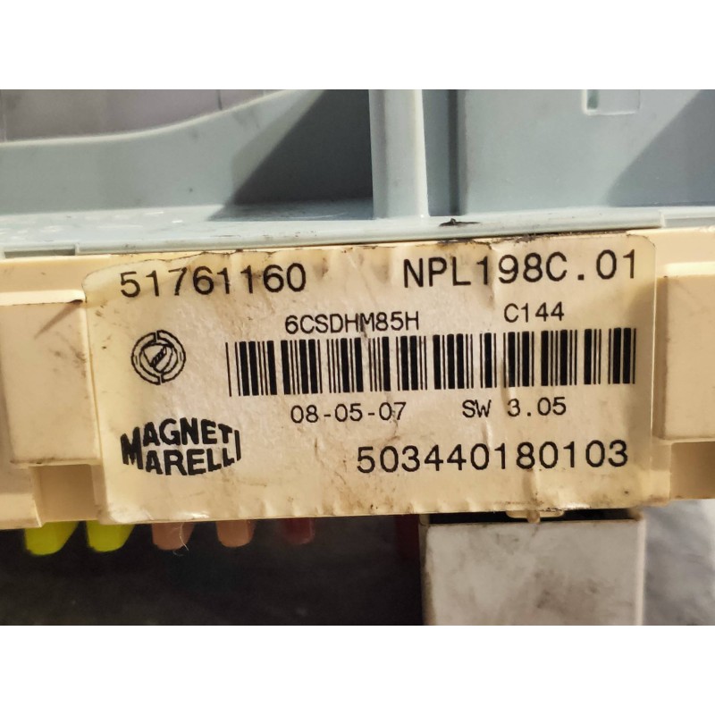 Recambio de caja reles / fusibles para fiat bravo (198) 1.9 16v dynamic multijet referencia OEM IAM 51761160 503440180103 