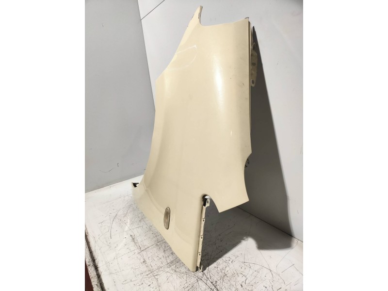 Recambio de aleta delantera izquierda para lancia musa (184) platino referencia OEM IAM   