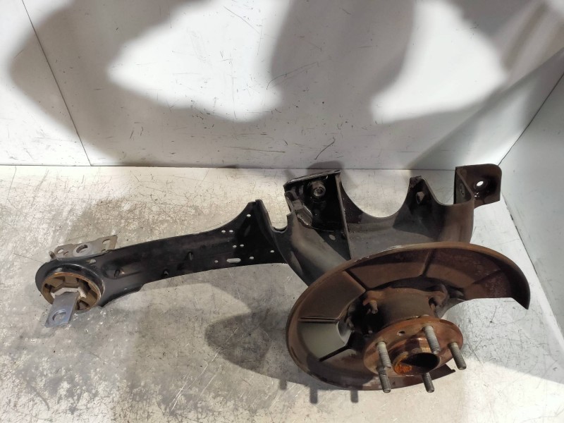 Recambio de mangueta trasera derecha para ford mondeo ber. (ca2) titanium referencia OEM IAM   