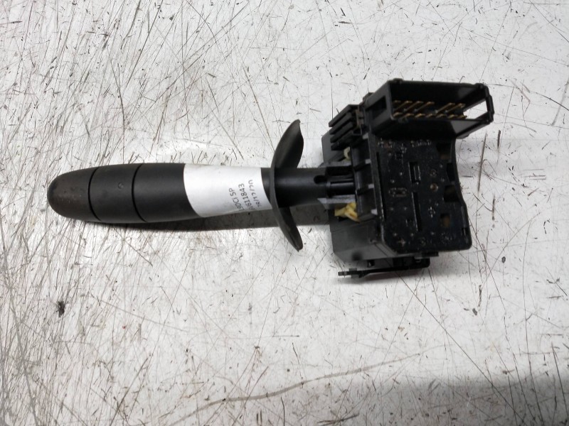 Recambio de mando limpia para opel vivaro combi 2.9t corto referencia OEM IAM 91166325D 7700312985 34472601AM