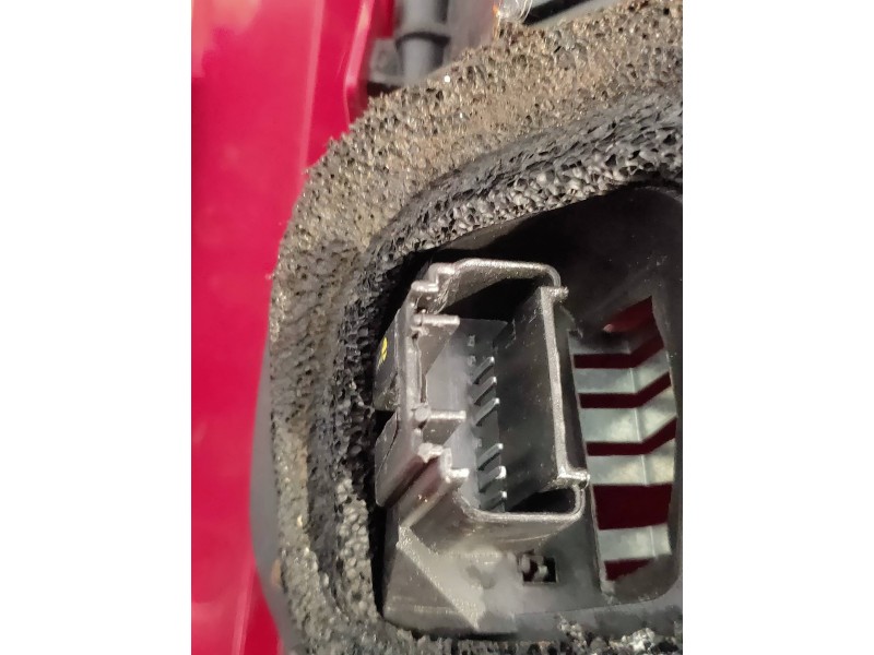 Recambio de piloto trasero izquierdo para peugeot 107 urban referencia OEM IAM 815600H040  