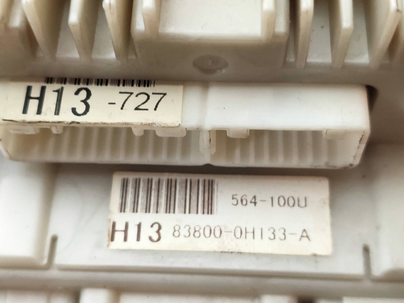 Recambio de cuadro cuentakm para peugeot 107 urban referencia OEM IAM 838000H133A 564100U 91709103 