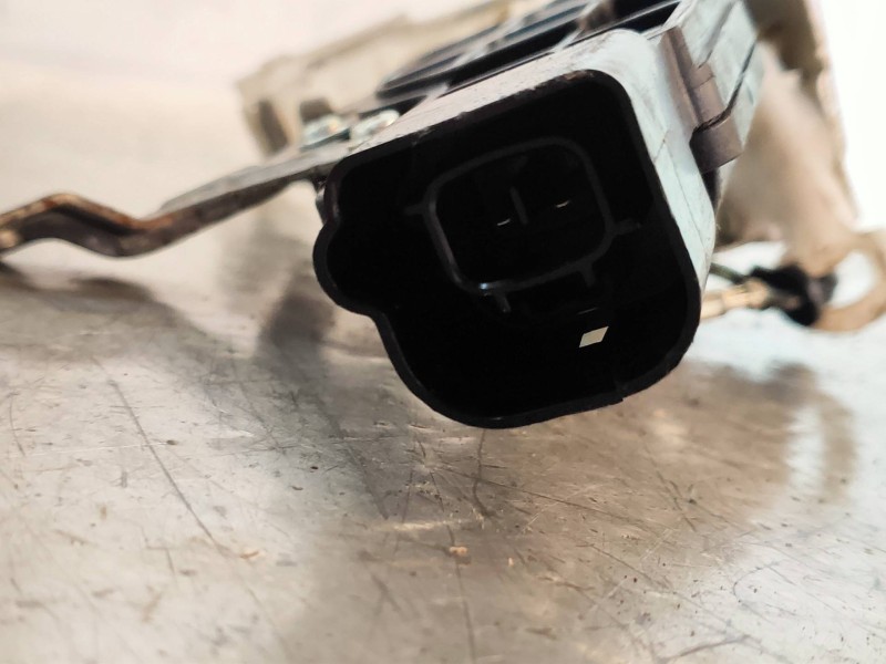 Recambio de motor cierre centralizado delantero derecho para peugeot 107 urban referencia OEM IAM   