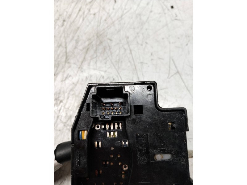 Recambio de mando luces para ford focus berlina (cap) trend referencia OEM IAM 4M5T13335  