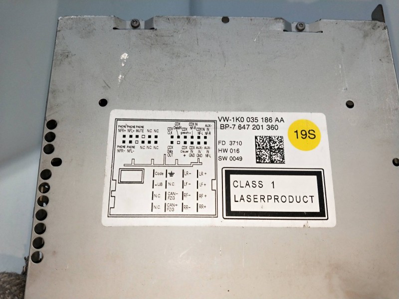 Recambio de sistema audio / radio cd para volkswagen golf vi (5k1) advance referencia OEM IAM 1K0035186AA  