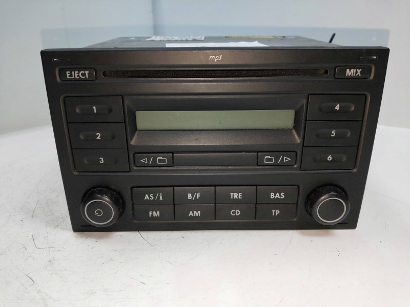 Recambio de sistema audio / radio cd para volkswagen fox (5z1) básico referencia OEM IAM 5Z0035152C  
