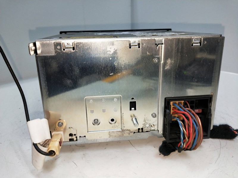 Recambio de sistema audio / radio cd para volkswagen fox (5z1) básico referencia OEM IAM 5Z0035152C  