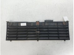 Recambio de rejilla delantera para mitsubishi montero (l040) 2500 td (4-ptas.) referencia OEM IAM    2