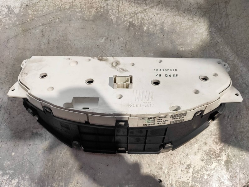 Recambio de cuadro instrumentos para volvo xc70 2.4 diesel cat referencia OEM IAM 69594700T 30746102 8602885 8673802 