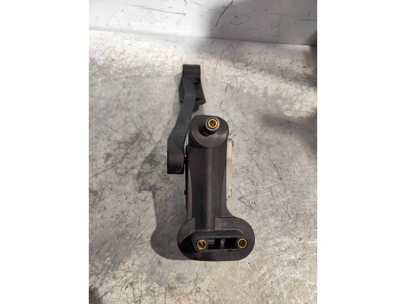 Recambio de potenciometro pedal para volvo xc70 2.4 diesel cat referencia OEM IAM 30683516 6PV00853712 